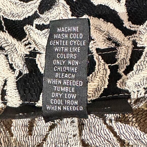 INC International Concepts Women’s Flower Lace Sheer Jacket in the Size Small - Picture 9 of 12